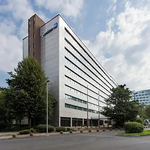Radisson Blu Conference Hotel, Hotell